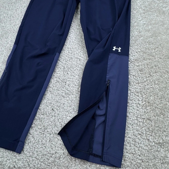 Under Armour Squad 2.0 Womens Tapered
Training Warm-Up Pant. Navy Blue. Large - Picture 2 of 12